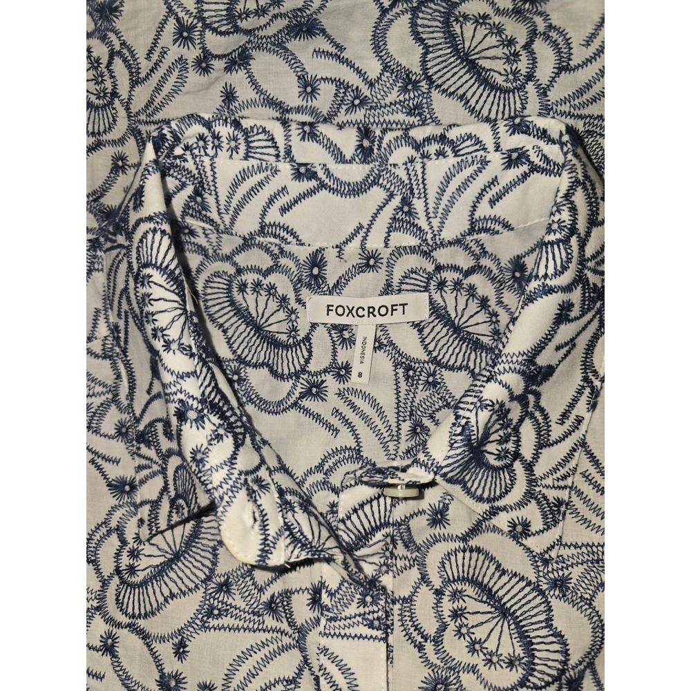 Foxcroft Womens 8 White Navy Blue Floral Embroidered Cotton 3/4 Sleeve Shirt - Picture 7 of 8